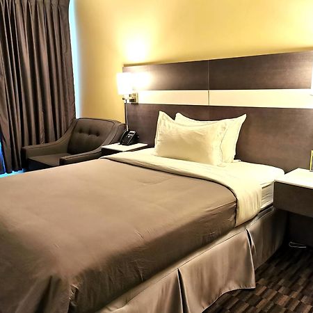 Auberge De La Gare Gatineau Ngoại thất bức ảnh