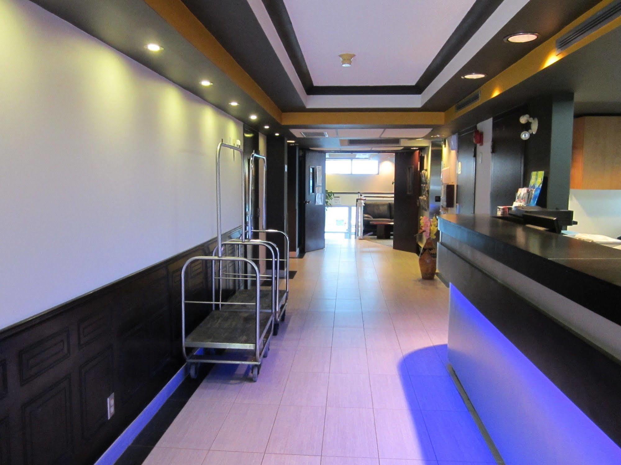 Auberge De La Gare Gatineau Ngoại thất bức ảnh