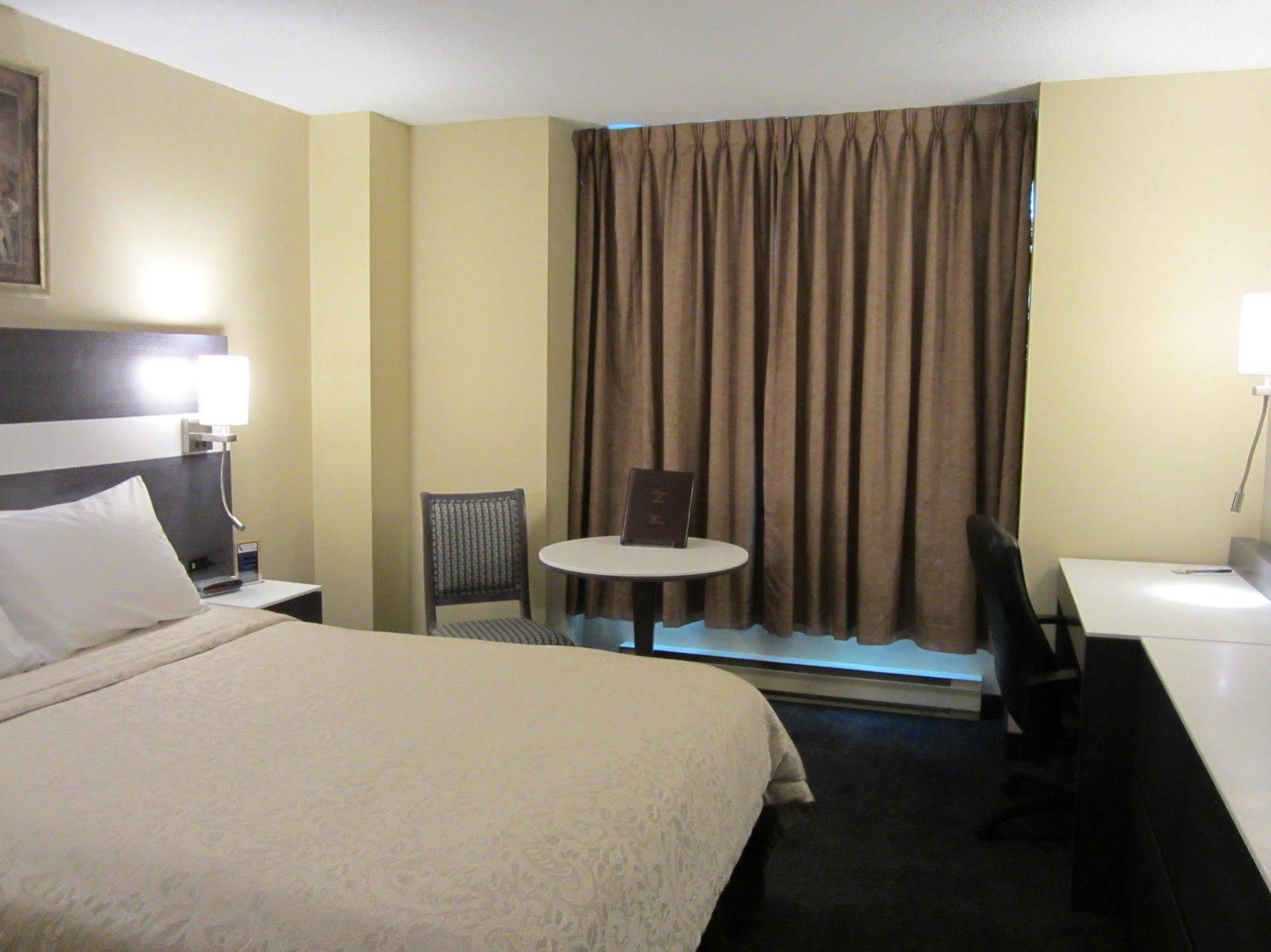 Auberge De La Gare Gatineau Ngoại thất bức ảnh